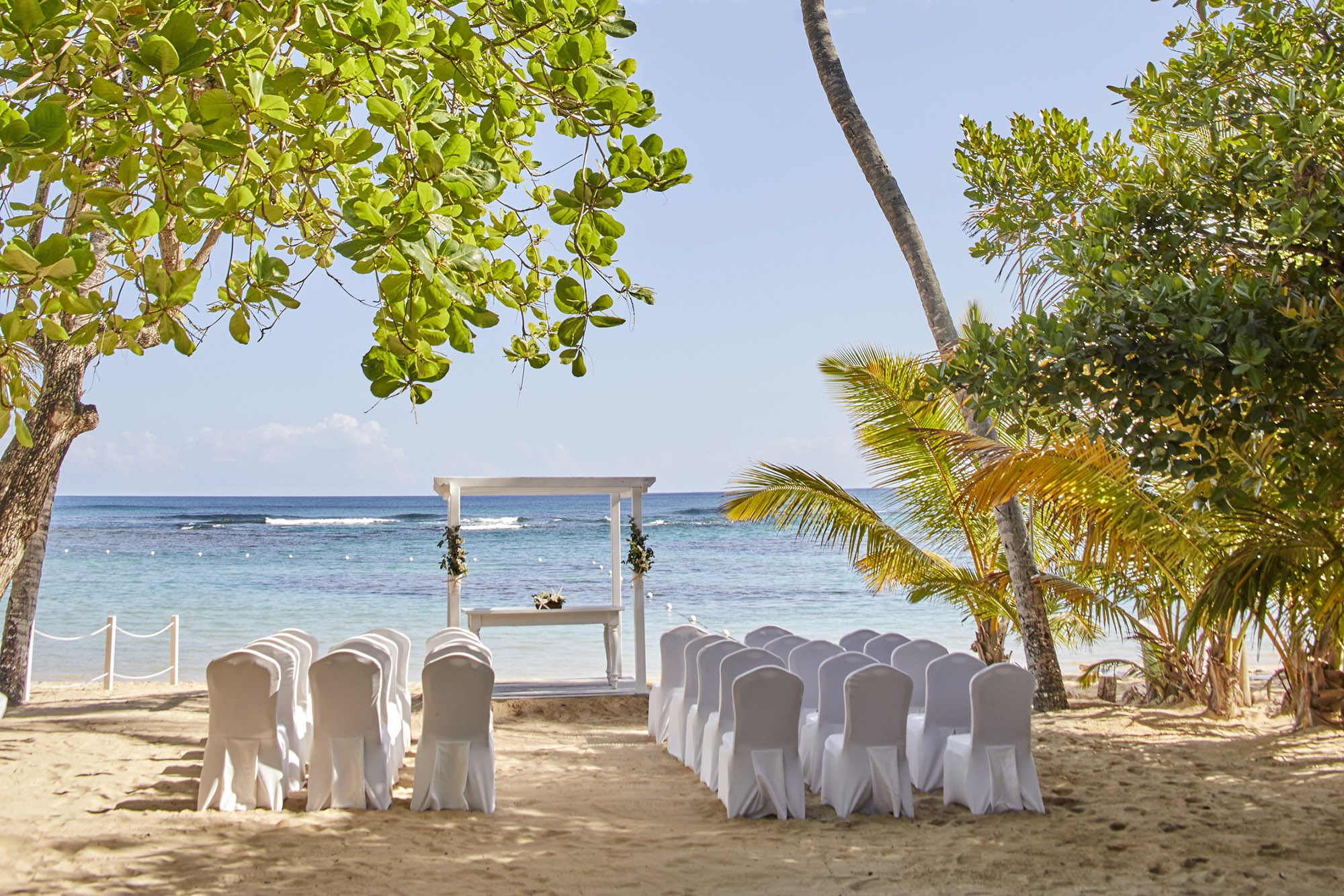 Book your wedding day in Bahia Principe Grand El Portillo